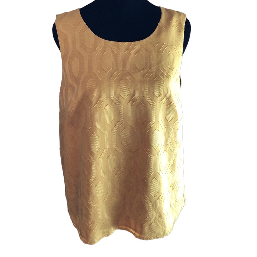 Sz S Banana Republic Gold Back Button Up Top